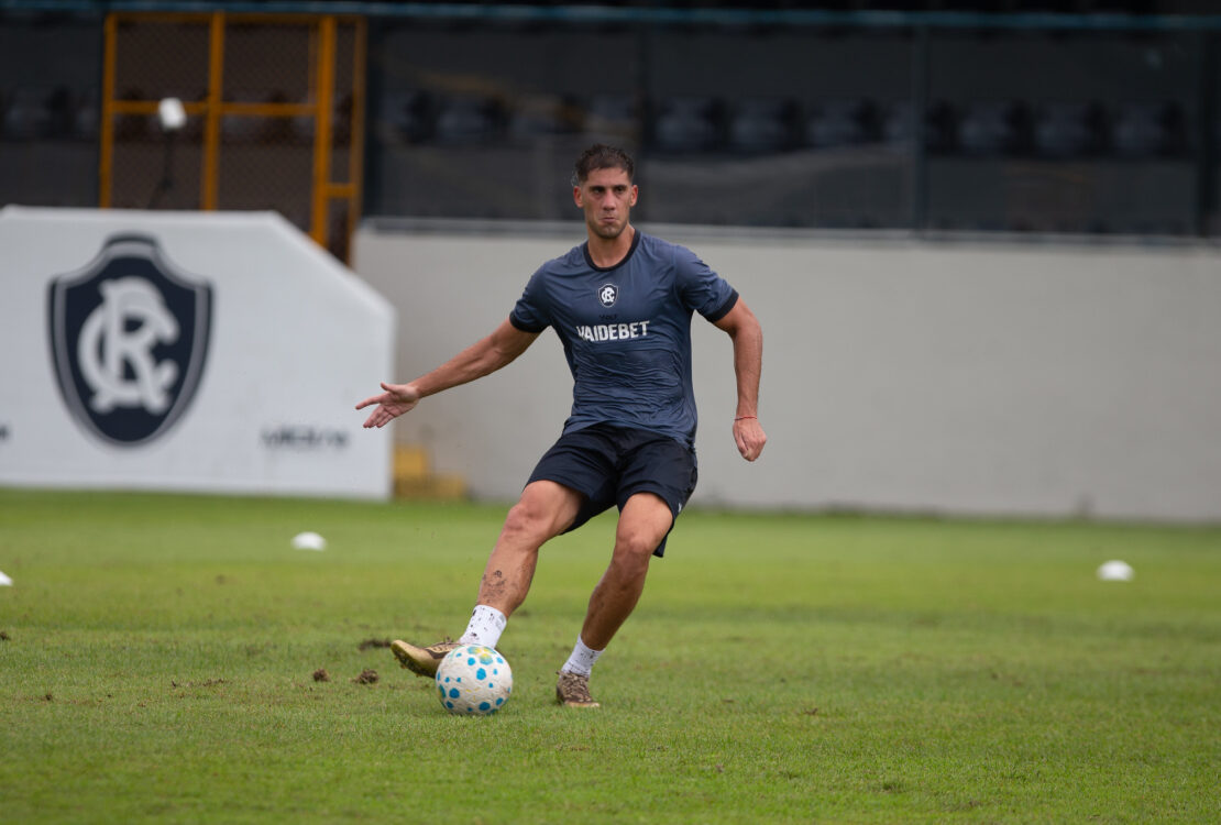 Condé fala em “merecimento”, mas números de Leonel Picco contrastam com banco
