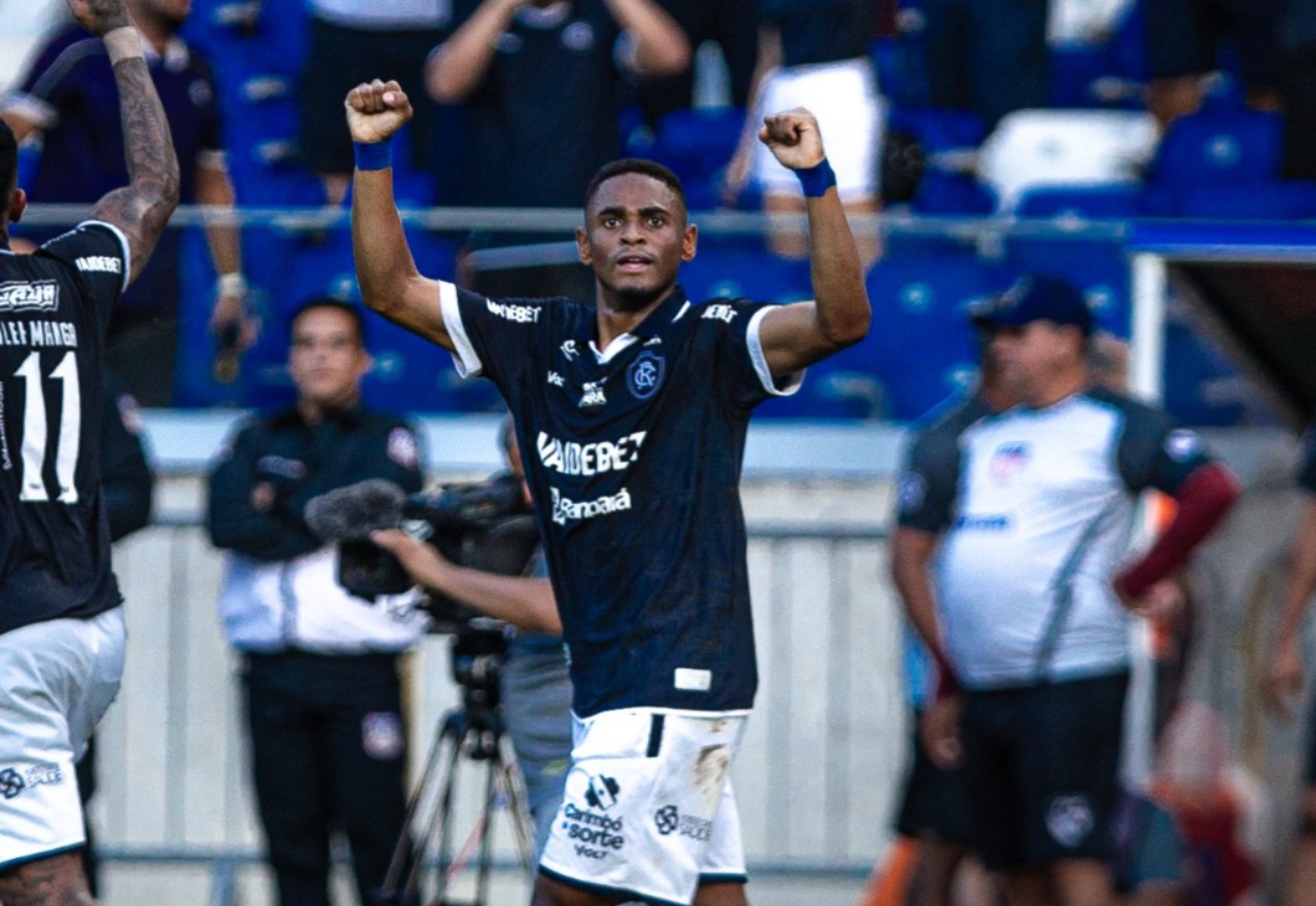 Na lanterna, Leão precisa pontuar jogando fora de casa.