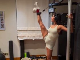 Alane mostrou movimentos de balé durante treino de pernas.