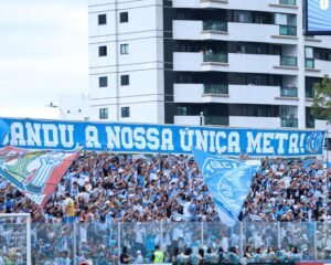Torcedores do Paysandu lotam arquibancadas da Curuzu