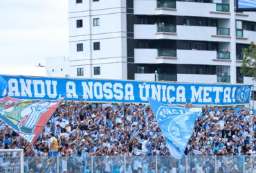 Torcedores do Paysandu lotam arquibancadas da Curuzu