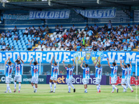 Papão joga ao lado da torcida na Curuzu.
