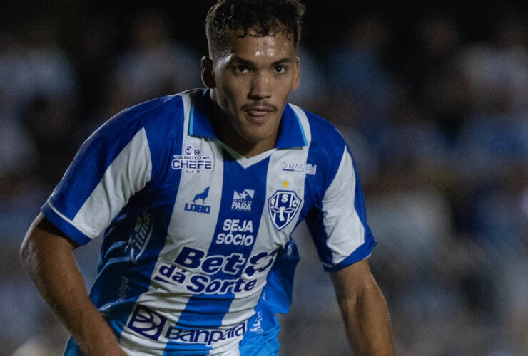 Juninho marca de novo, convoca torcida para decisão e recebe elogios de Júnior Rocha