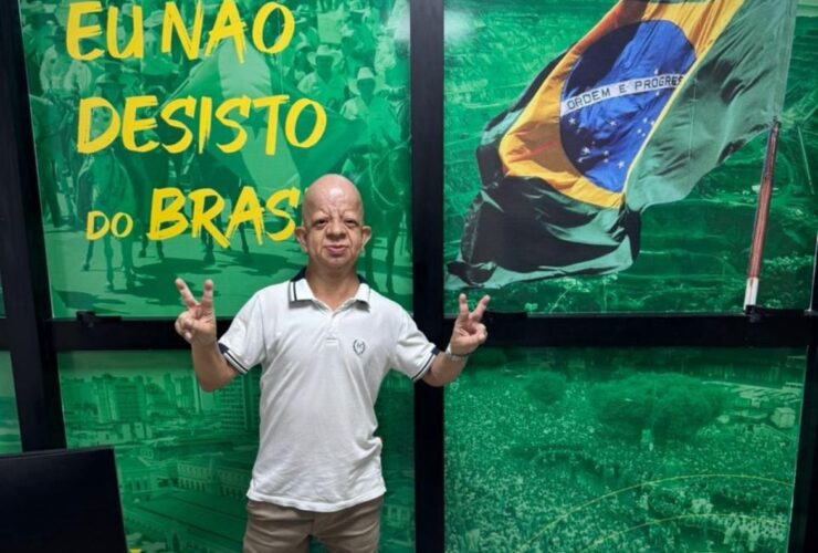 Influenciador se filiou ao PL e vai disputar as eleições de 2026.