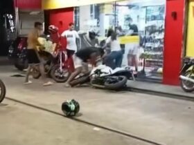 Caso foi regitrado em vídeo em um posto de combustíveis.