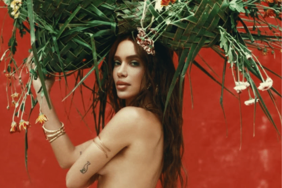 Anitta divulgando seu novo álbum.