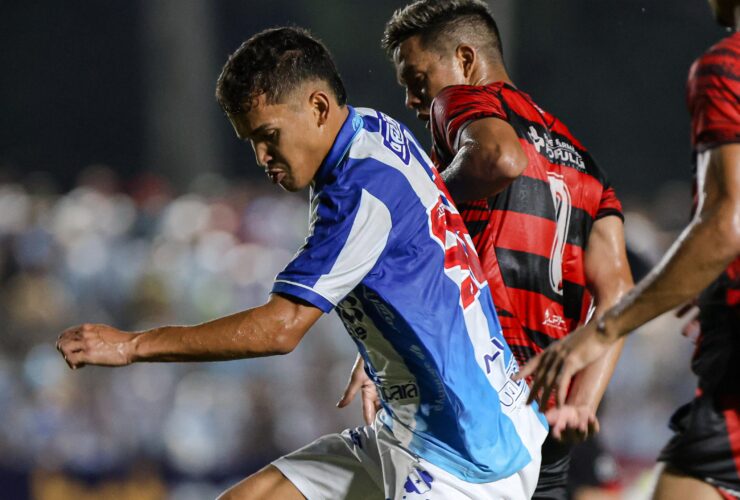 Paysandu e Trem-AP se enfrentaram no estádio Augustão