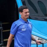 Thayllon, atacante do Paysandu, chegando ao aeroporto.