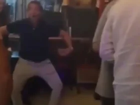 Gesto racista do pai