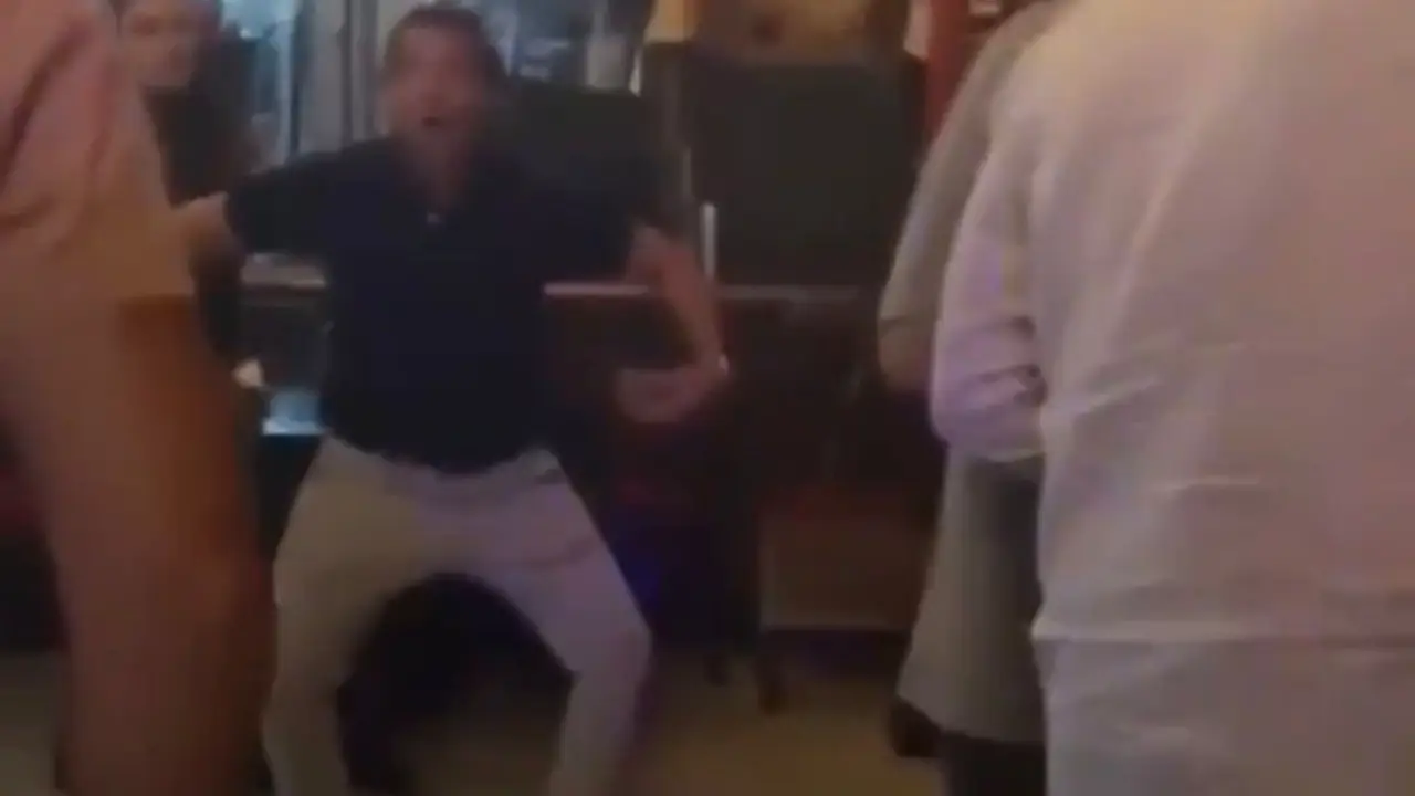 Gesto racista do pai