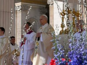 Papa Leão celebrou sua primeira missa Pascal.