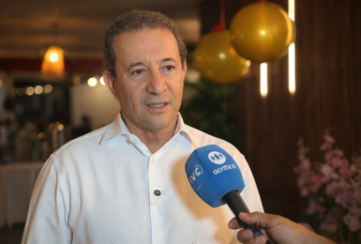 Márcio Miranda dando entrevista