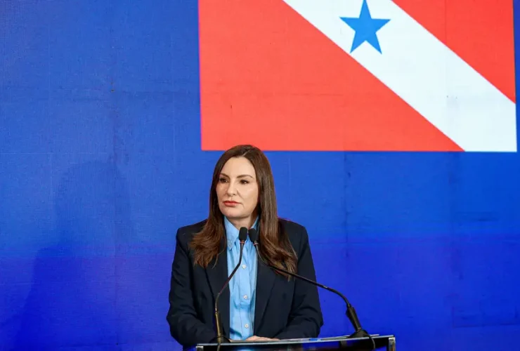 Governadora Hana Ghassan em coletiva nesta sexta-feira.