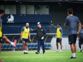Remo encerra preparação e viaja para enfrentar o Botafogo; veja os relacionamentos