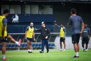 Remo encerra preparação e viaja para enfrentar o Botafogo; veja os relacionamentos