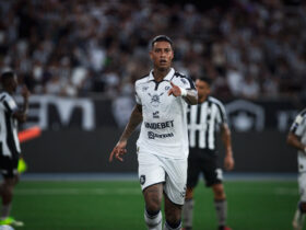 Alef Manga, jogador do Remo, no jogo contra o Botafogo