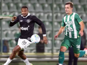 Jogadores de Chapecoense e Botafogo disputando bola