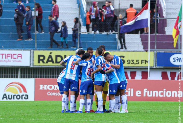 Jogadores do Paysandu na partida diante do Caxias