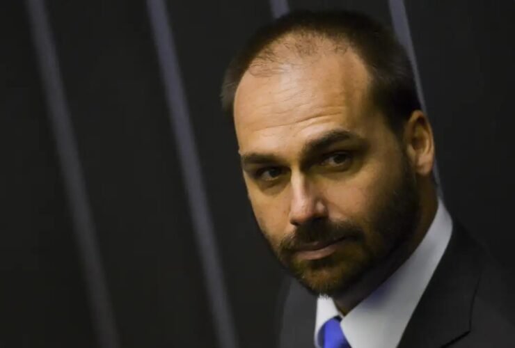 Eduardo Bolsonaro é acusado de coação no processo.