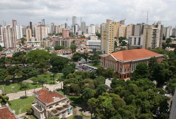 Levantamento da Transparência Brasil e República.org aponta falhas no acesso a contracheques e ausência de respostas via Lei de Acesso à Informação.