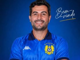 Júlio César, treinador de futebol.