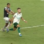 Zé Ricardo, do Remo, é suspenso por 5 jogos após expulsão contra o Palmeiras