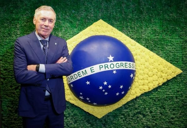 Ancelotti renova e comandará a Seleção Brasileira até a Copa do Mundo de 2030
