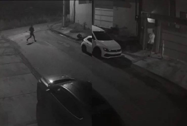 Imagens de câmeras de segurança.