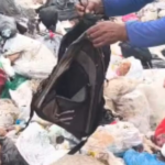 Mochila onde a recém-nascida foi encontrada no lixão, em Manacapuru.