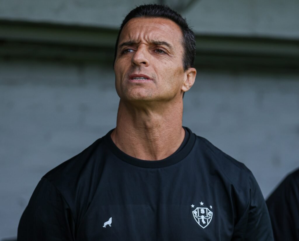 "Temos que minimizar os nossos erros", reconhece Júnior Rocha após revés diante do Caxias