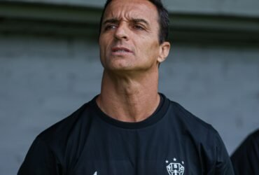 "Temos que minimizar os nossos erros", reconhece Júnior Rocha após revés diante do Caxias