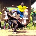 Crianças africanas viralizam ao celebrar convocação de Neymar para a Copa