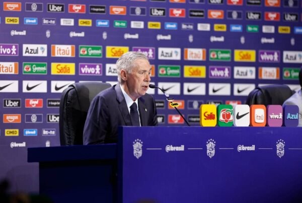 Ancelotti faz pedido ao torcedor brasileiro: "Tenham confiança neste grupo"