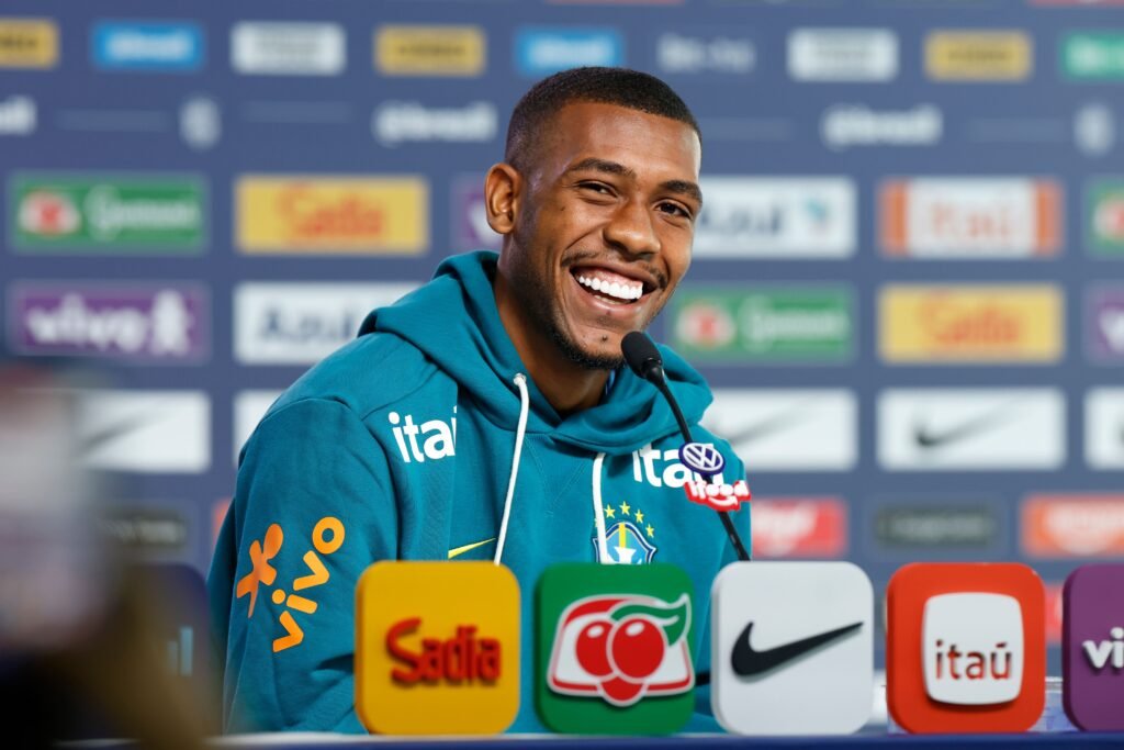 Rayan celebra 1ª Copa aos 19 anos e mira o hexa com o Brasil