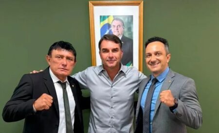 Pré-candidato à Presidência, Flávio tem agenda durante o mês de maio em Belém.