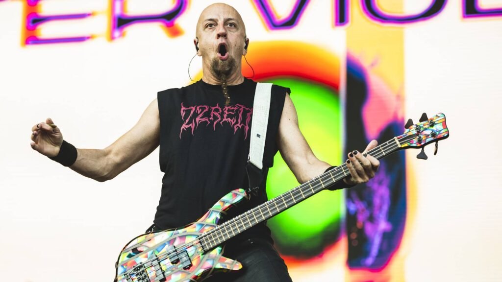 Shavo Odadjian, baixista do System of a Down.