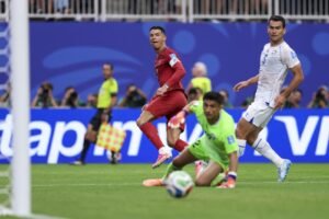 Cristiano Ronaldo faz história, Portugal goleia e se classifica na Copa do Mundo