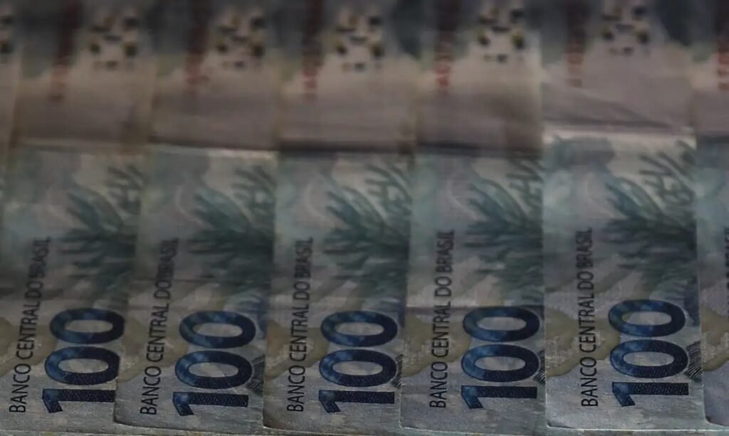 Dívida Pública supera R$ 9 trilhões após forte emissão de títulos