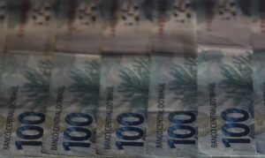 Dívida Pública supera R$ 9 trilhões após forte emissão de títulos