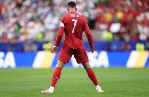 Cristiano Ronaldo se torna o primeiro jogador a marcar gol em seis Copas diferentes