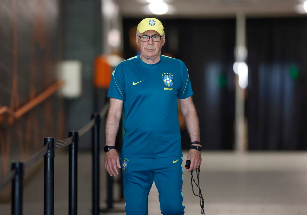 Brasil define time para encarar o Japão no mata-mata da Copa do Mundo