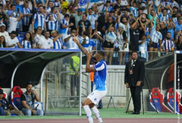 Castro valoriza fator casa diante do Santa e vê torcida do Paysandu como "um jogador a mais"