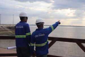 Conclusão da transição marca nova fase do saneamento no estado, enquanto moradores e prefeituras relatam problemas no abastecimento.