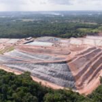 Proposta busca reduzir a utilização de lixões a céu aberto, mas unidade tem funcionamento autorizado apenas até junho de 2027 por decisão judicial.