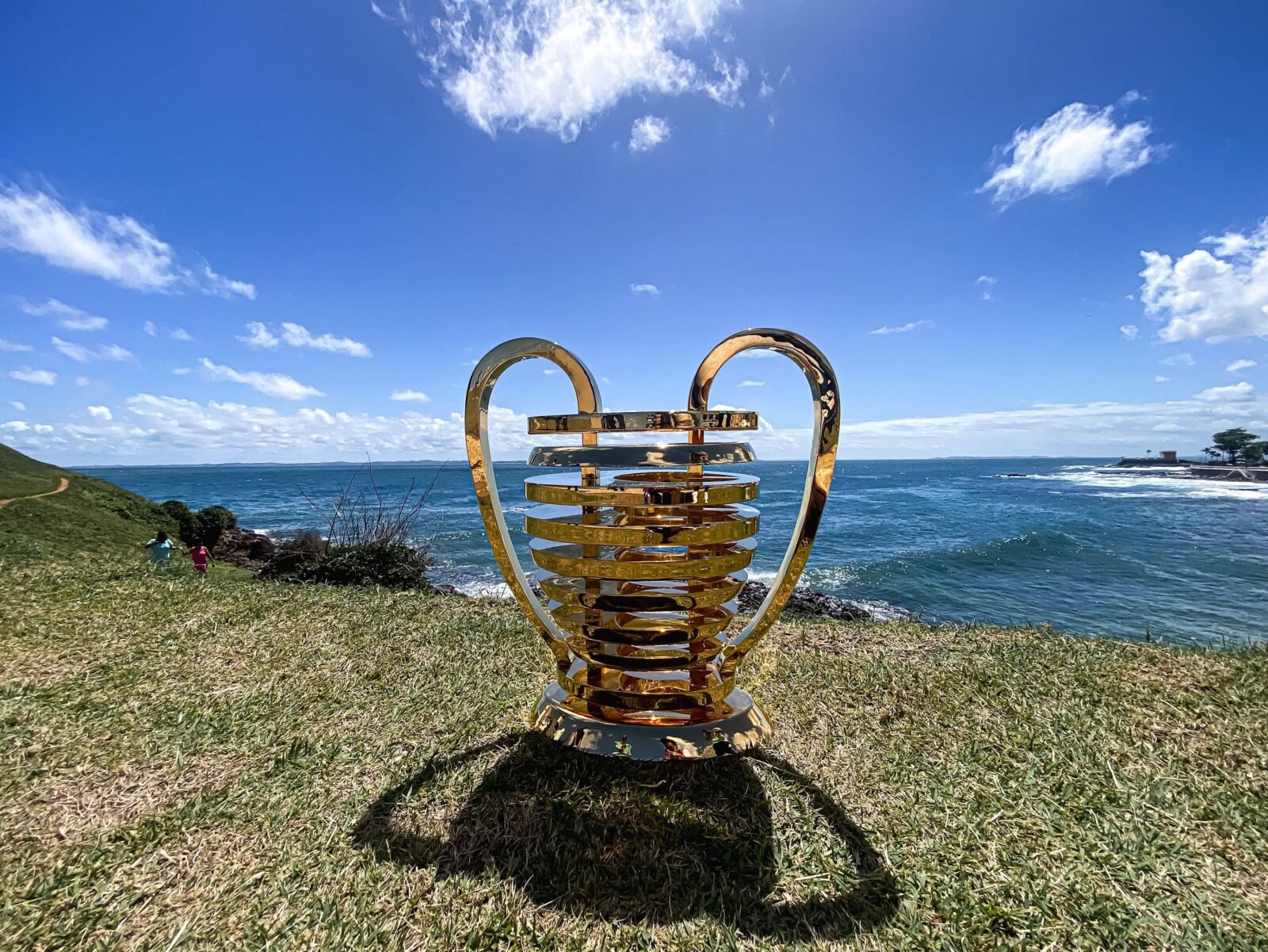 Fortaleza e Vitória iniciam disputa pelo título da Copa do Nordeste