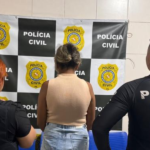A adolescente sofreu um ferimento na cabeça e precisou receber sutura.