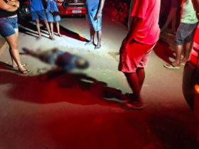 suspeito se aproximou enquanto o familiar da vítima se afastou para abrir o portão, então efetuou diversos disparos contra Messias.