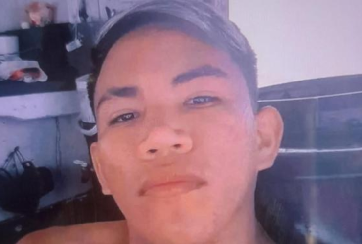 A imagem em destaque mostra a vítima do homicídio.