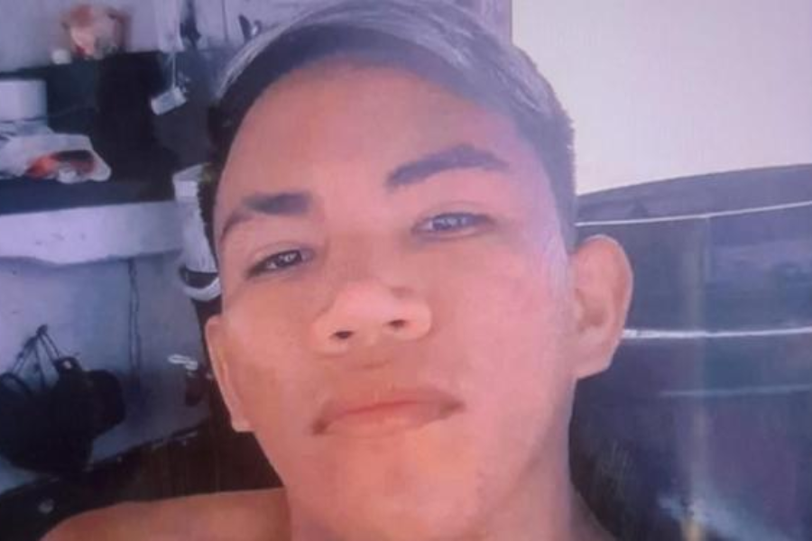 A imagem em destaque mostra a vítima do homicídio.