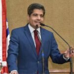 Pré-candidato ao governo da Bahia seguia para compromisso político no interior do estado quando aeronave apresentou falha técnica e precisou retornar à capital.